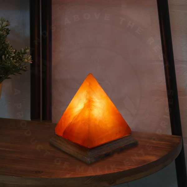 pyramid-shape-lamp